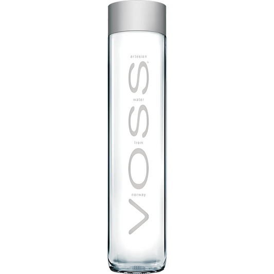 Garrafa de Água VOSS Sem Gás 800ml de vidro, design cilíndrico e minimalista.